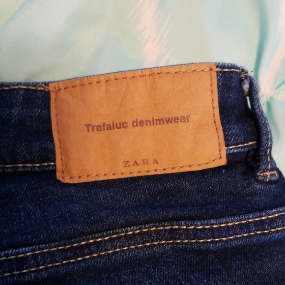 Zara shorts - Picture 3 of 4